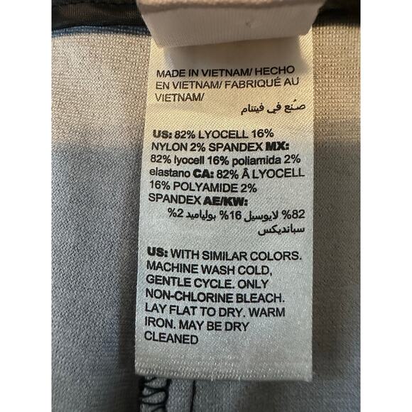 Chico’s Black & White Polka Dot Knit Pants Size 1 US 8 Stretch Front Zipper - Picture 8 of 9